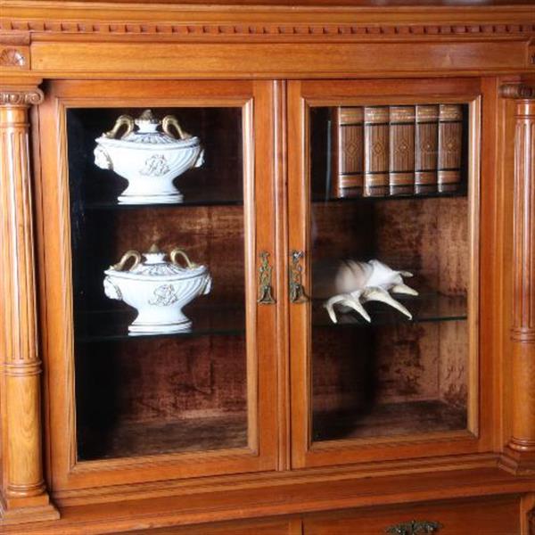 Grote foto antieke kast notenhouten vitrinekast ca 1890 velours bekleed no.602112 antiek en kunst stoelen en banken