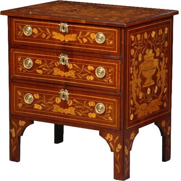Grote foto antieke kasten kleine hollandse barok commode 18e eeuw 4 zijdig rijkelijk van marqueterie voorzie antiek en kunst stoelen en banken