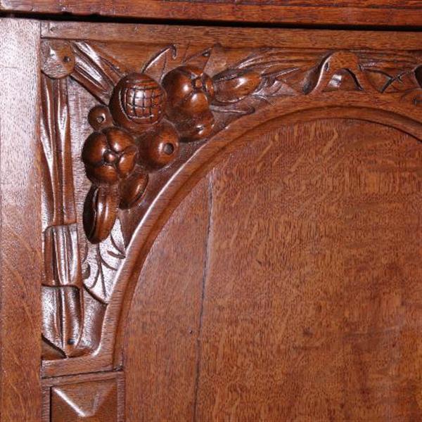 Grote foto antieke kast tweedeurs poortkast ca. 1670 hollands of utrechts de zijpanelen ook met poorten. no. antiek en kunst stoelen en banken