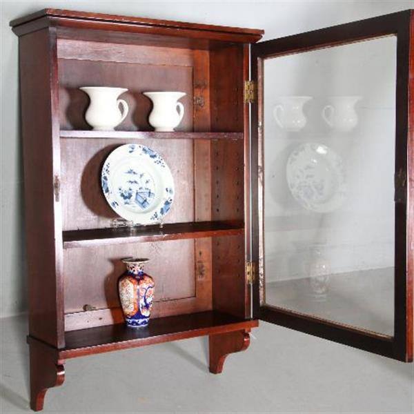 Grote foto wandkastje vitrine met n deur en verstelbare planken ca. 1860 mahonie no.671935 antiek en kunst stoelen en banken