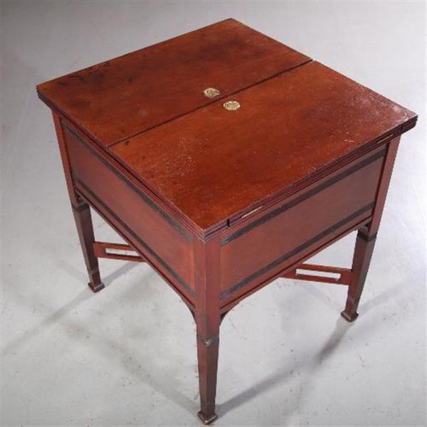 Grote foto antieke bijzettafels wijntafels dranktafel met pop up interieur ca. 1900 no.671939 antiek en kunst stoelen en banken
