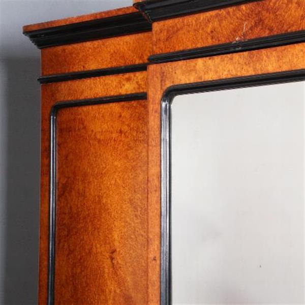Grote foto antieke kast horrix willem iii kast ca. 1870 in blond thuya wortel met zwart gepolitoerd lijstwerk antiek en kunst stoelen en banken