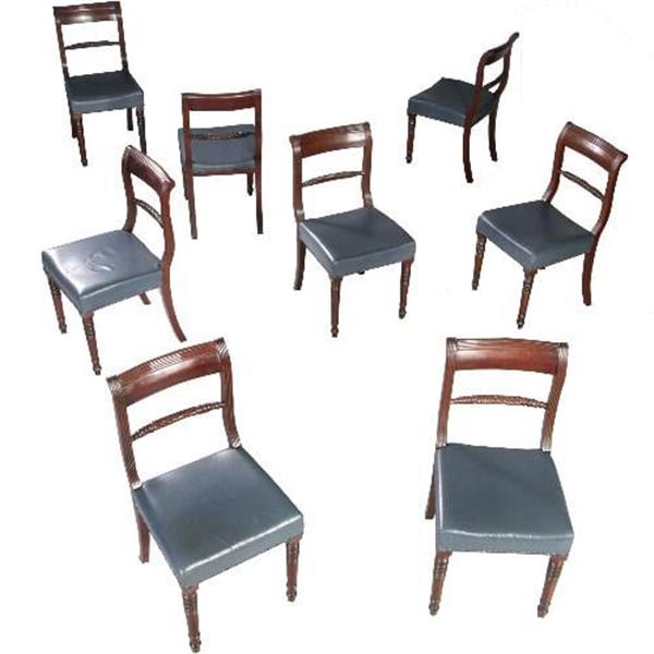 Grote foto antieke stoelen stel van 8 eetkamerstoelen met blauw leer engels 1890 mahonie no.692447 antiek en kunst stoelen en banken