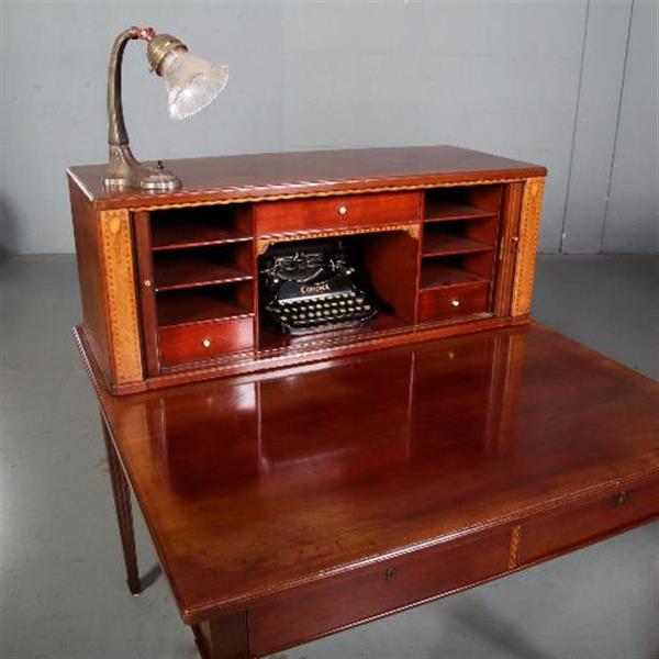 Grote foto antieke mahonie werktafel in louis seize stijl ca. 1890 met 2 grote laden en een opzetkast no.76241 antiek en kunst stoelen en banken