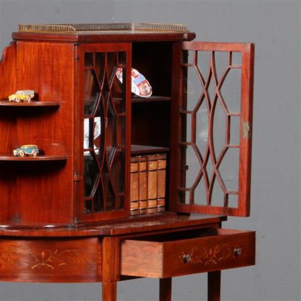 Grote foto antieke kast maple co salonkast vitrinekast ca. 1870 mahonie met inleg no.771751 antiek en kunst stoelen en banken