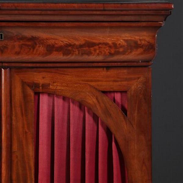 Grote foto antieke kasten kleine vroeg biedermeier tweedeurs boekenkast met uitneembare bespanning ca. 1825 antiek en kunst stoelen en banken