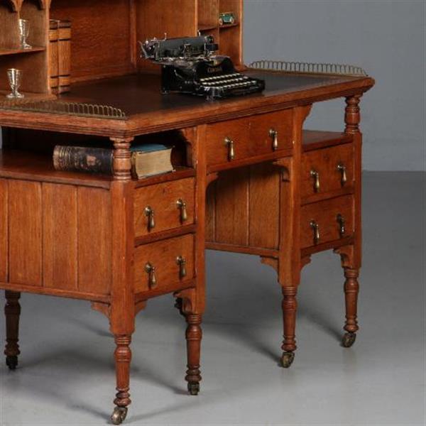 Grote foto antieke bureaus art crafts bureau ca. 1890 met opzet deel en open vakken no.782770 antiek en kunst overige in antiek gebruiksvoorwerpen