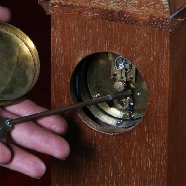 Grote foto antiek varia miniatuur staand horloge engels ca.1875 in mahonie met inlegwerk no.822151 antiek en kunst overige in antiek gebruiksvoorwerpen