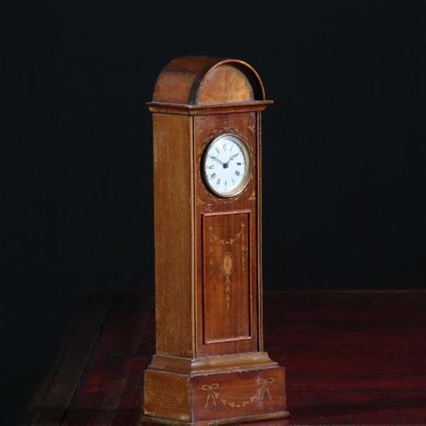 Grote foto antiek varia miniatuur staand horloge engels ca.1875 in mahonie met inlegwerk no.822151 antiek en kunst overige in antiek gebruiksvoorwerpen