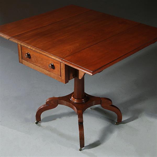 Grote foto antieke bijzettafels engelse victoriaanse pembroke table in mahonie no.871130 antiek en kunst stoelen en banken