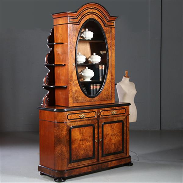 Grote foto antieke kasten 262 cm hoge reusachtige willem iii vitrine in wortelnoten met zwarte details ca. 18 antiek en kunst stoelen en banken