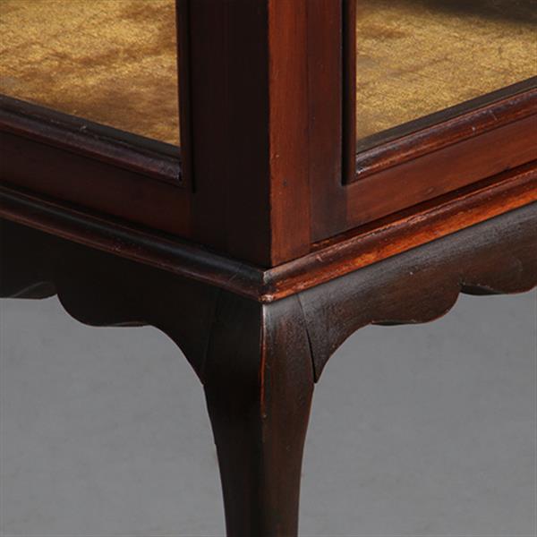 Grote foto antieke bijzettafels vierkante vitrinetafel ca. 1890 in mahonie engeland no.883020 antiek en kunst stoelen en banken