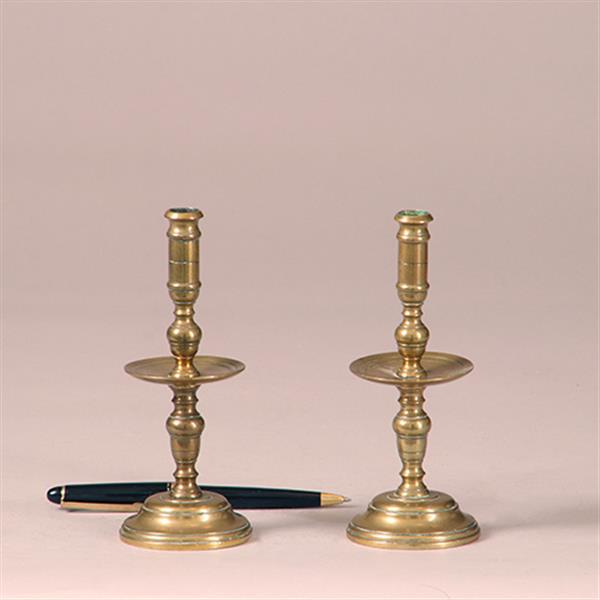 Grote foto antieke kandelaren stel van 2 kleine bronzen candlesticks engeland ca 1800 no.900815.r antiek en kunst overige in antiek gebruiksvoorwerpen