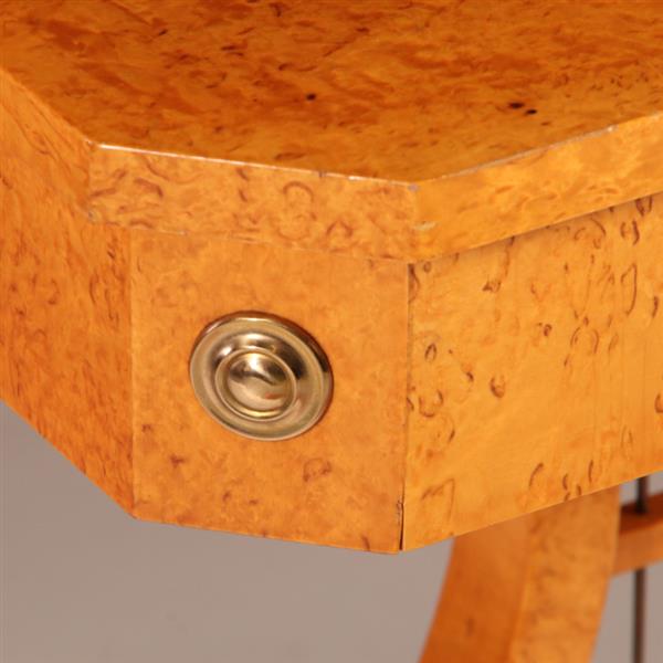 Grote foto antieke bijzettafels blond berkenwortel harptafeltje ca 1920 met lade no.892935 antiek en kunst stoelen en banken