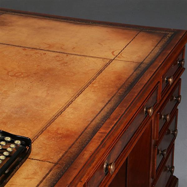 Grote foto mahonie bureau goud gestempeld doorleefd leer ca 1870 no.913145 antiek en kunst overige in antiek gebruiksvoorwerpen