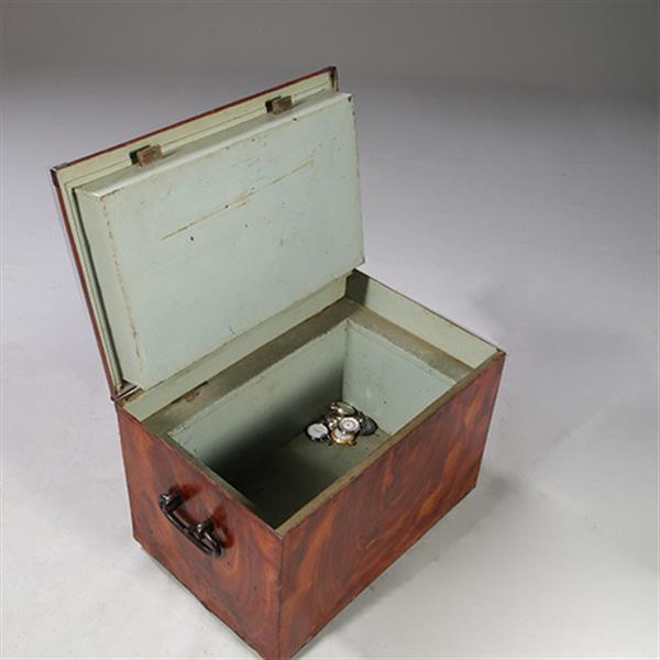 Grote foto geldkist of strongbox engeland ca 1875 ijzer gehout in bloemmahonie met sleutel no.921335 antiek en kunst stoelen en banken