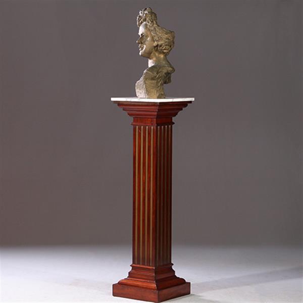 Grote foto zeer hoge pedestal of zuil in mahonie met wit warmer goudkleurige cannelures no.922865 antiek en kunst stoelen en banken