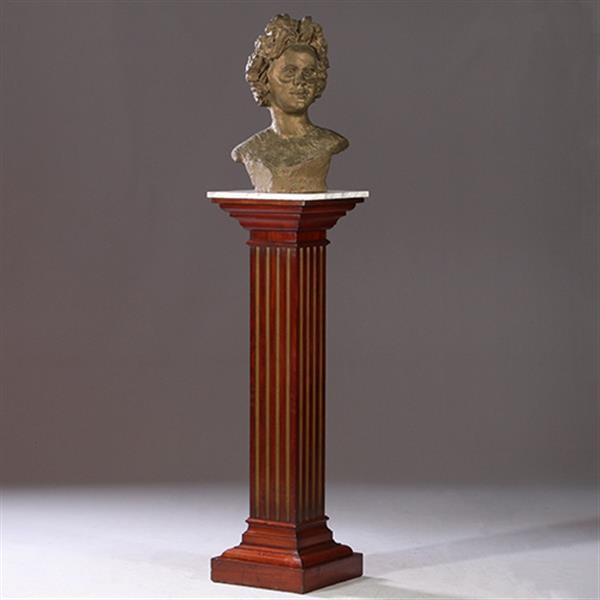 Grote foto zeer hoge pedestal of zuil in mahonie met wit warmer goudkleurige cannelures no.922865 antiek en kunst stoelen en banken