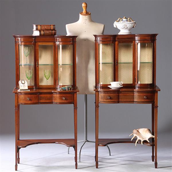 Grote foto stel van 2 kleine identieke vitrines ca 1900 engeland no.922870 antiek en kunst stoelen en banken