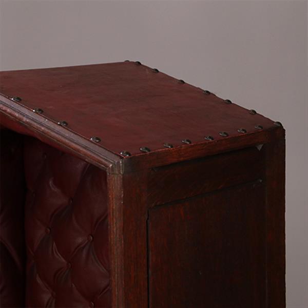 Grote foto porters chair huifzetel 18e eeuws rood bekleed deels gecapitonneerd no.922840 antiek en kunst stoelen en banken