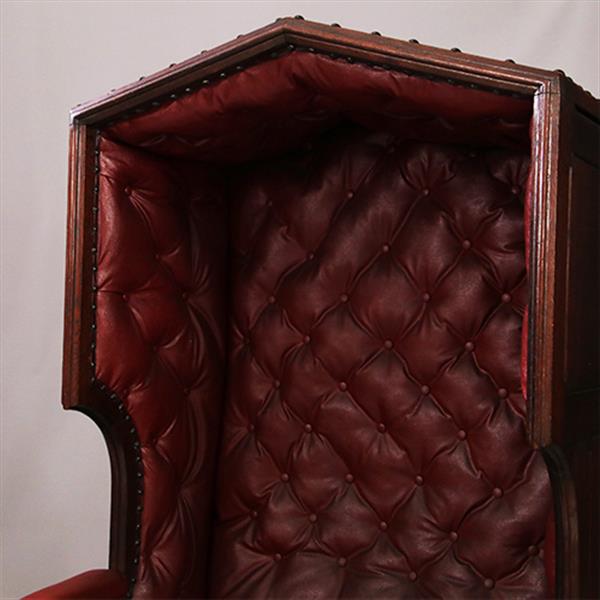Grote foto porters chair huifzetel 18e eeuws rood bekleed deels gecapitonneerd no.922840 antiek en kunst stoelen en banken