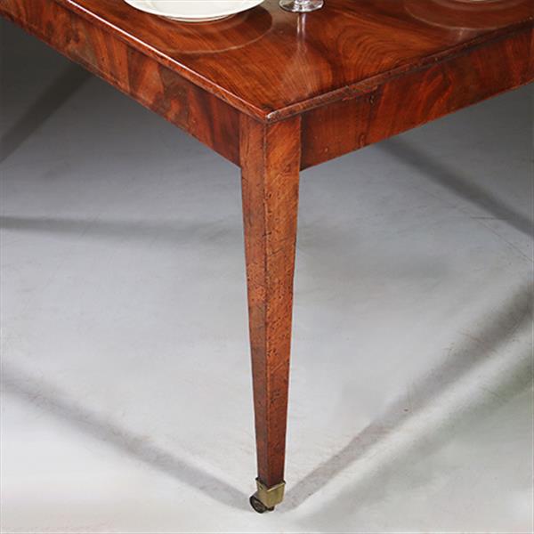 Grote foto louis seize werktafel op strakke tapse poten bloemmahonie randen ca 1800 no.932635 antiek en kunst stoelen en banken