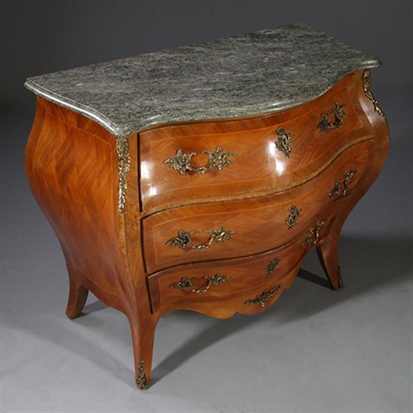 Grote foto zeer fraai gebombeerde commode met rijk inlegwerk ca 1920 rococo stijl no.941815 antiek en kunst stoelen en banken