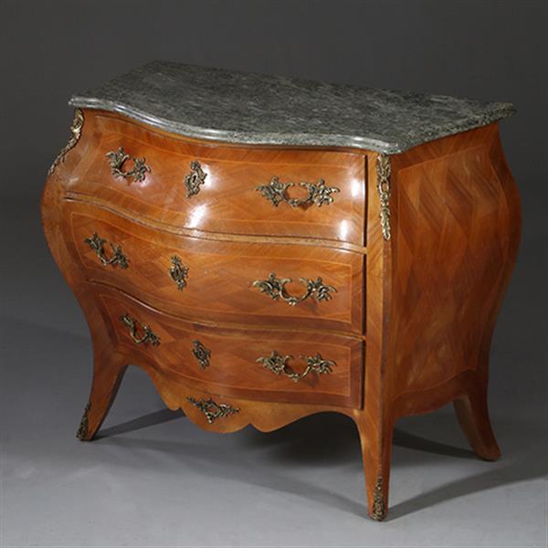 Grote foto zeer fraai gebombeerde commode met rijk inlegwerk ca 1920 rococo stijl no.941815 antiek en kunst stoelen en banken