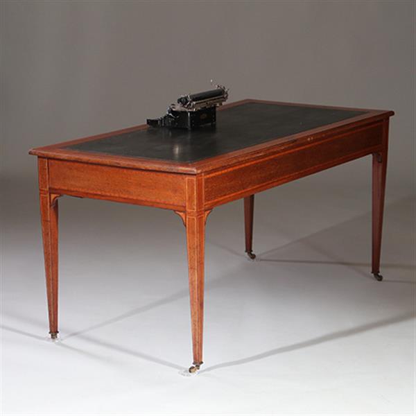 Grote foto engelse strakke schrijftafel maple co ca 1910 met groen leer ingelegd no960435 antiek en kunst stoelen en banken
