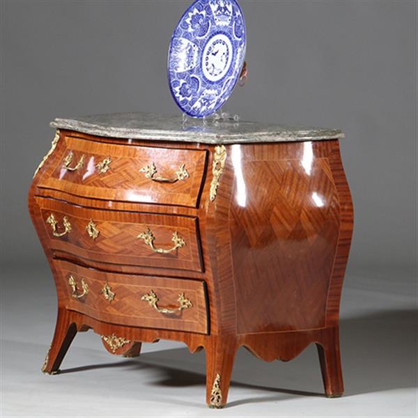Grote foto gebombeerde commode in rococostijl ca 1920 grijs geaderd marmerblad no.962660 antiek en kunst stoelen en banken
