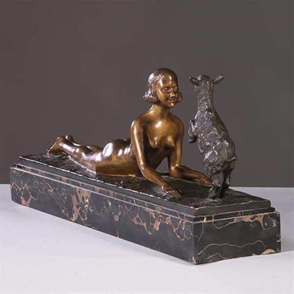 Grote foto art deco beeld joseph d aste 1881 1945 jonge vrouw met een bokje brons gepatineerd en verguld no antiek en kunst overige in antiek gebruiksvoorwerpen