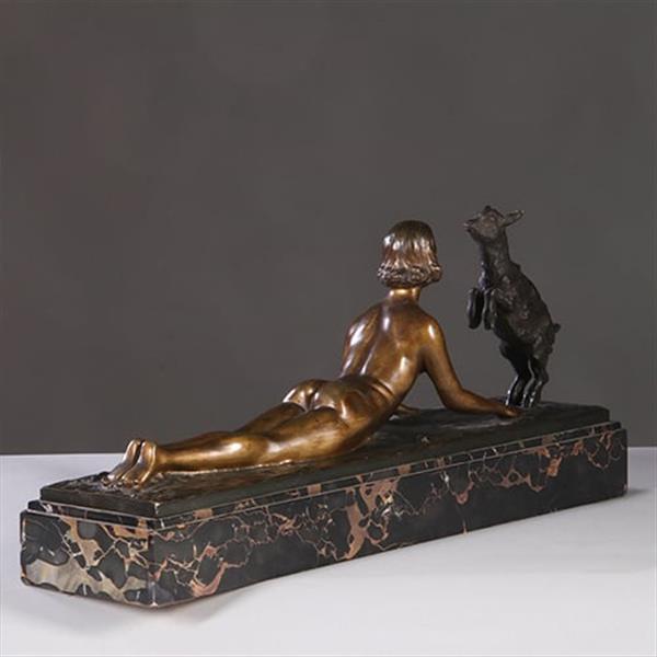 Grote foto art deco beeld joseph d aste 1881 1945 jonge vrouw met een bokje brons gepatineerd en verguld no antiek en kunst overige in antiek gebruiksvoorwerpen