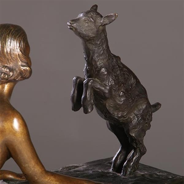 Grote foto art deco beeld joseph d aste 1881 1945 jonge vrouw met een bokje brons gepatineerd en verguld no antiek en kunst overige in antiek gebruiksvoorwerpen
