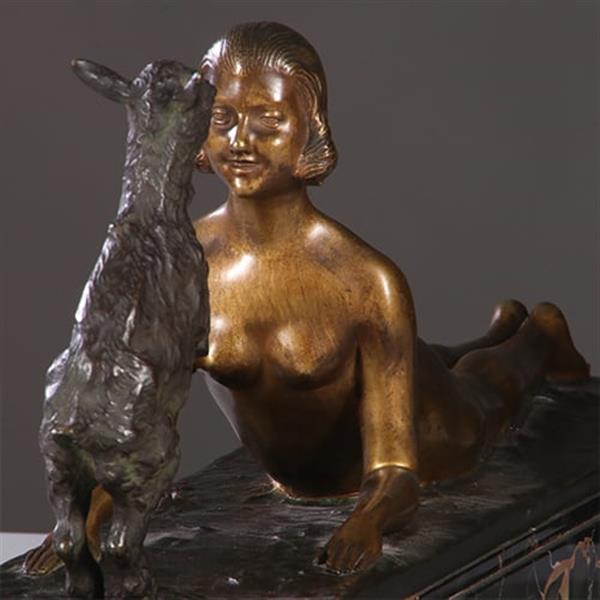 Grote foto art deco beeld joseph d aste 1881 1945 jonge vrouw met een bokje brons gepatineerd en verguld no antiek en kunst overige in antiek gebruiksvoorwerpen