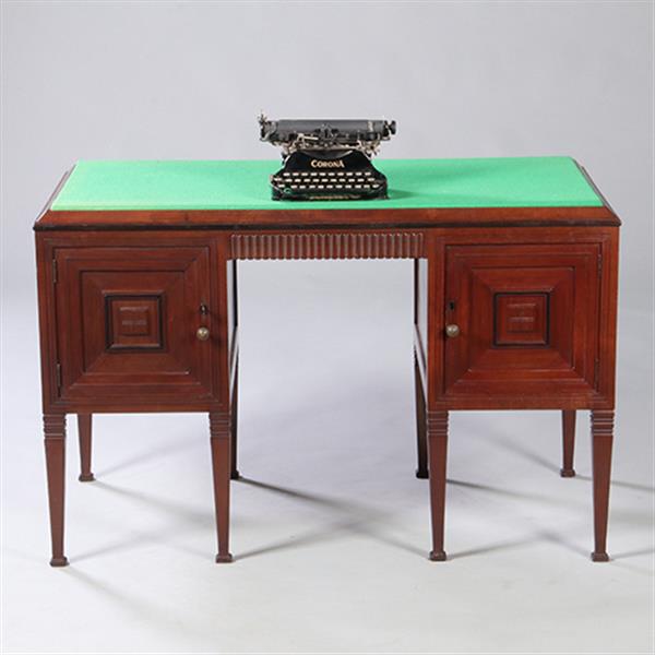 Grote foto art deco bureau schrijftafel in mahonie met groen schrijfblad ca 1915 laden achter deurtjes no.9626 antiek en kunst overige in antiek gebruiksvoorwerpen