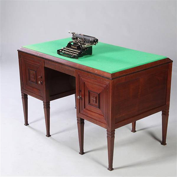 Grote foto art deco bureau schrijftafel in mahonie met groen schrijfblad ca 1915 laden achter deurtjes no.9626 antiek en kunst overige in antiek gebruiksvoorwerpen