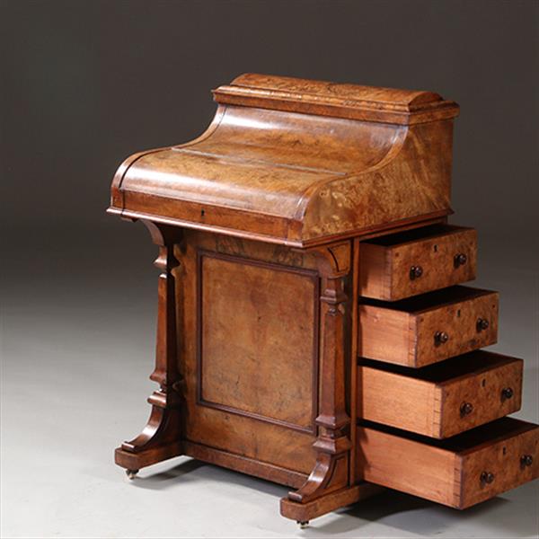 Grote foto blond wortelnoten davenport secretaire met geheime harlequin of pop up postvakjes ca 1845 no.982255 antiek en kunst overige in antiek gebruiksvoorwerpen