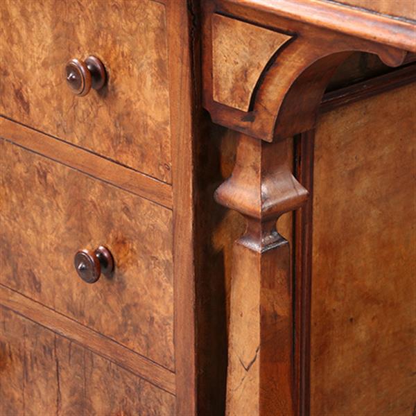 Grote foto blond wortelnoten davenport secretaire met geheime harlequin of pop up postvakjes ca 1845 no.982255 antiek en kunst overige in antiek gebruiksvoorwerpen
