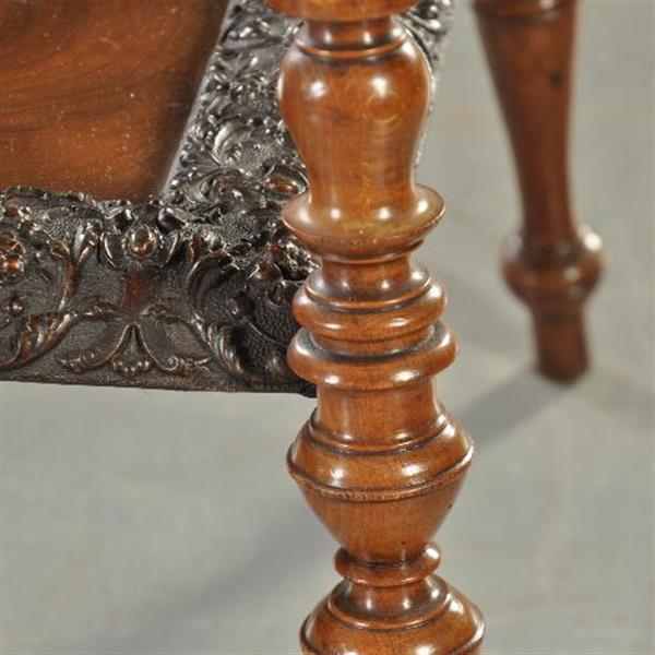 Grote foto wonderlijke bijzettafel met 2 bladen met reli flijstwerk 1870 1890 no.993904 antiek en kunst stoelen en banken