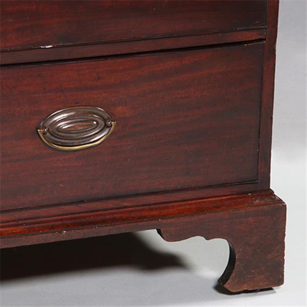 Grote foto engels donker mahonie kabinet of linnenpress met praktische schuiven achter de deuren ca 1820 no.21 antiek en kunst stoelen en banken