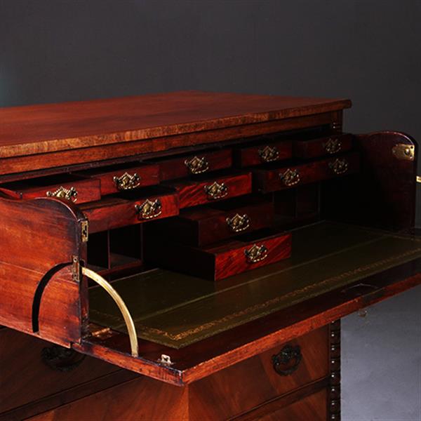 Grote foto commode laat victoriaans met bureau en groen ingelegd leder schrijfblad ca 1890 no.211110 antiek en kunst overige in antiek gebruiksvoorwerpen