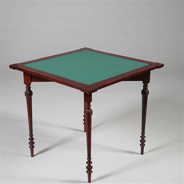 Grote foto driehoekige speeltafel voor in een hoek of langs een wand ca 1860 mahonie no.211740 antiek en kunst stoelen en banken