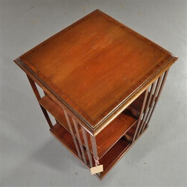 Grote foto antieke bijzettafels mahonie boekenmolen ca. 1900 twee verdiepingen draaibaar en op wieltjes no.3 antiek en kunst stoelen en banken