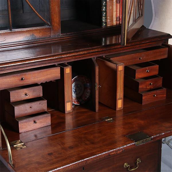 Grote foto boekenkast met bureau of buro bookcase ca 1825 met timpaan donker mahonie no.211760 antiek en kunst overige in antiek gebruiksvoorwerpen