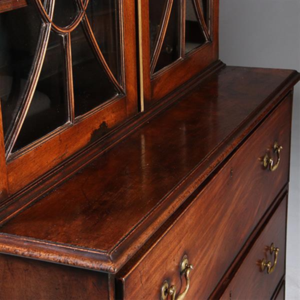 Grote foto boekenkast met bureau of buro bookcase ca 1825 met timpaan donker mahonie no.211760 antiek en kunst overige in antiek gebruiksvoorwerpen