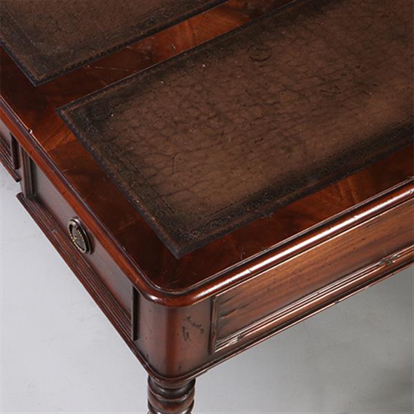 Grote foto schrijftafel ca 1930 in mahonie met leer ingelegd op gedraaide poten no.212820 antiek en kunst stoelen en banken