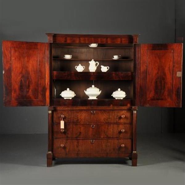 Grote foto antieke kast empire kabinet ca. 1810 met vrijstaande kolommen mahonie no.211001 antiek en kunst stoelen en banken