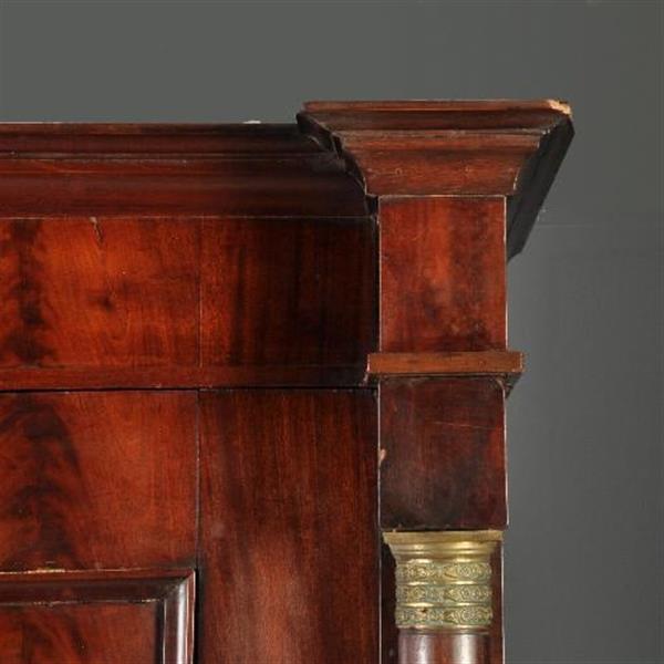 Grote foto antieke kast empire kabinet ca. 1810 met vrijstaande kolommen mahonie no.211001 antiek en kunst stoelen en banken