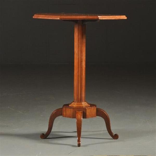 Grote foto antieke bijzettafels wijntafeltje 8 kantig ingelegd notenhouten tafeltje op strakke poot ca. 1920 antiek en kunst stoelen en banken