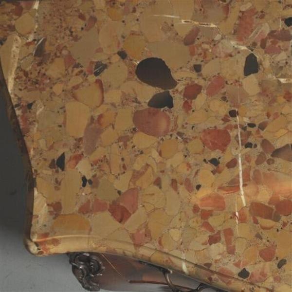Grote foto antieke kasten gebombeerde notenhouten commode ca. 1920 met rijkelijk brons beslag no.402558 antiek en kunst stoelen en banken